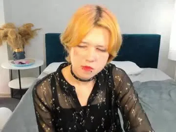 carolinerichter – webcam model profile photo