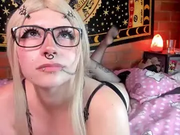 emily_salvatore – webcam model profile photo