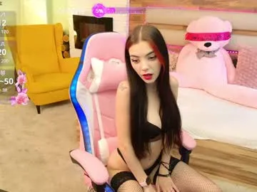 lucywilow – webcam model profile photo