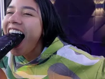 nicollbashel – webcam model profile photo