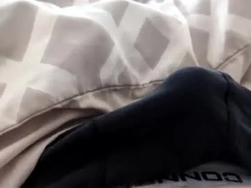 the_one_who_is_small – webcam model profile photo