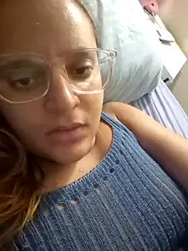 AliceRuivinha2 – webcam model profile photo