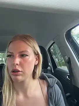 Chloemillerrxx – webcam model profile photo