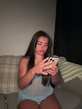 cute_carly_'s Thumb Image