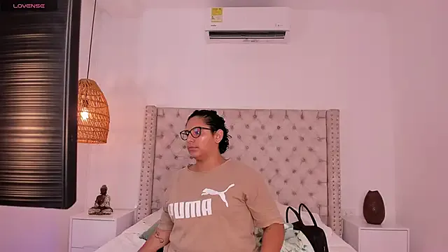 DanielleEvans_ – webcam model profile photo