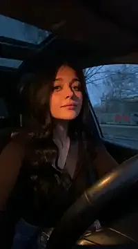 Emilia0_0_7 – webcam model profile photo