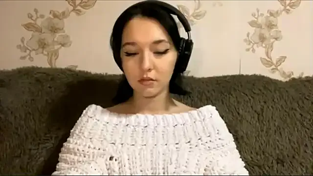 EmilyVeiro – webcam model profile photo