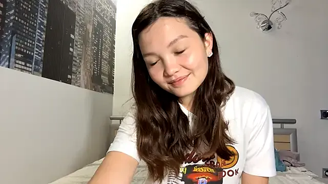 KiraVelvet – webcam model profile photo