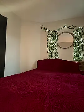 lovelytip – webcam model profile photo