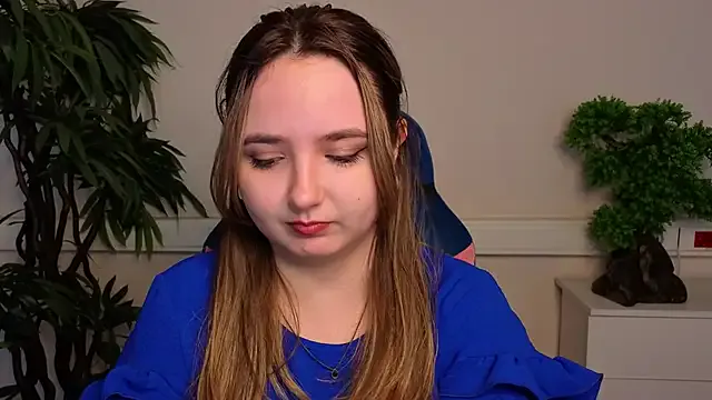 LucilleMcBride – webcam model profile photo