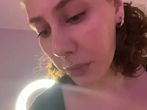 Molli_Luv – webcam model profile photo