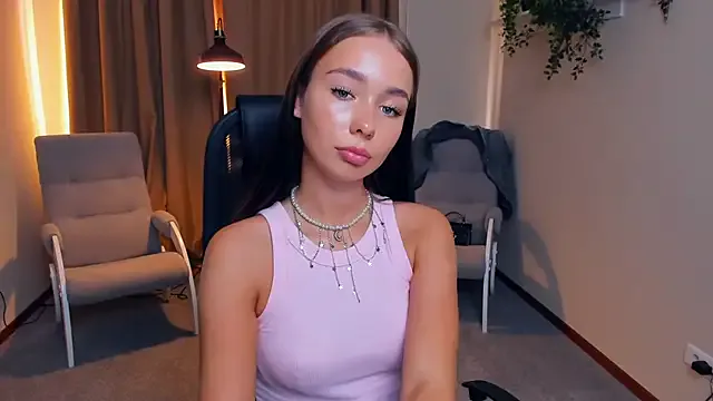 NedraLober – webcam model profile photo