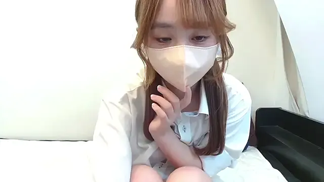 riseshu – webcam model profile photo