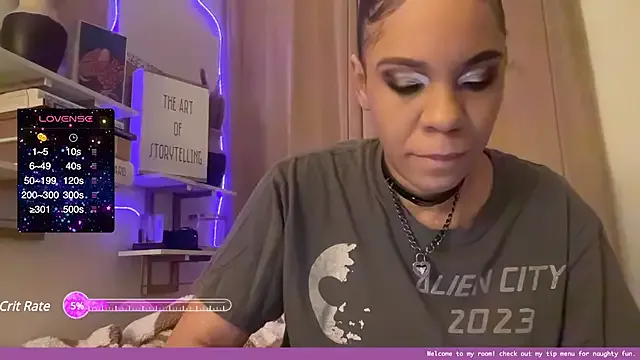 Sanaawest – webcam model profile photo