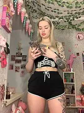 Sextazy – webcam model profile photo