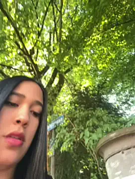 WHAAATTTTTTTTTT – webcam model profile photo